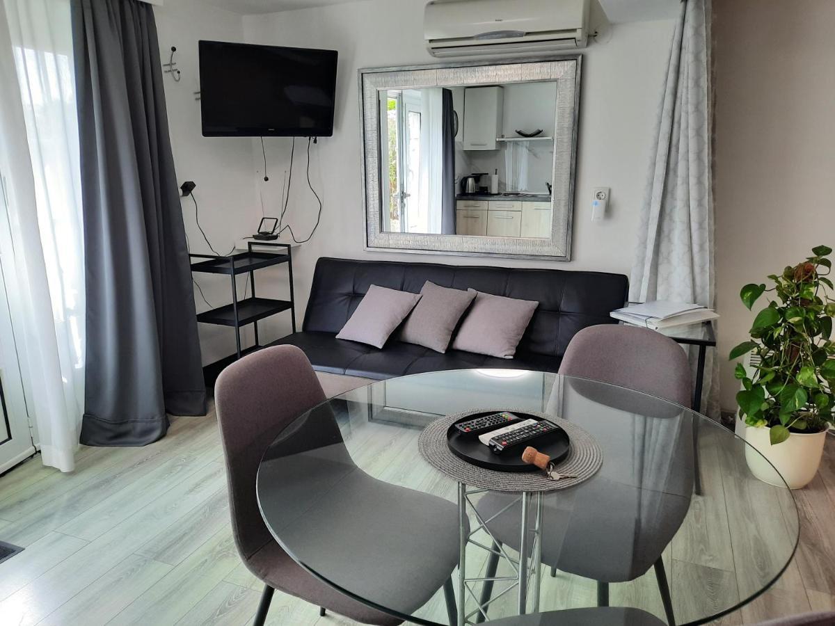 Apartments Anita Crikvenica Exterior foto